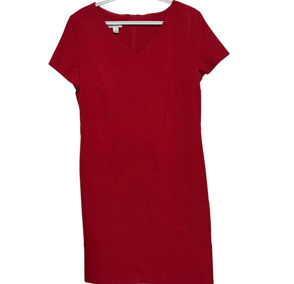 Alyx Limited Women's Red Short Sleeve V-Neckline Sheath Dress Size 14